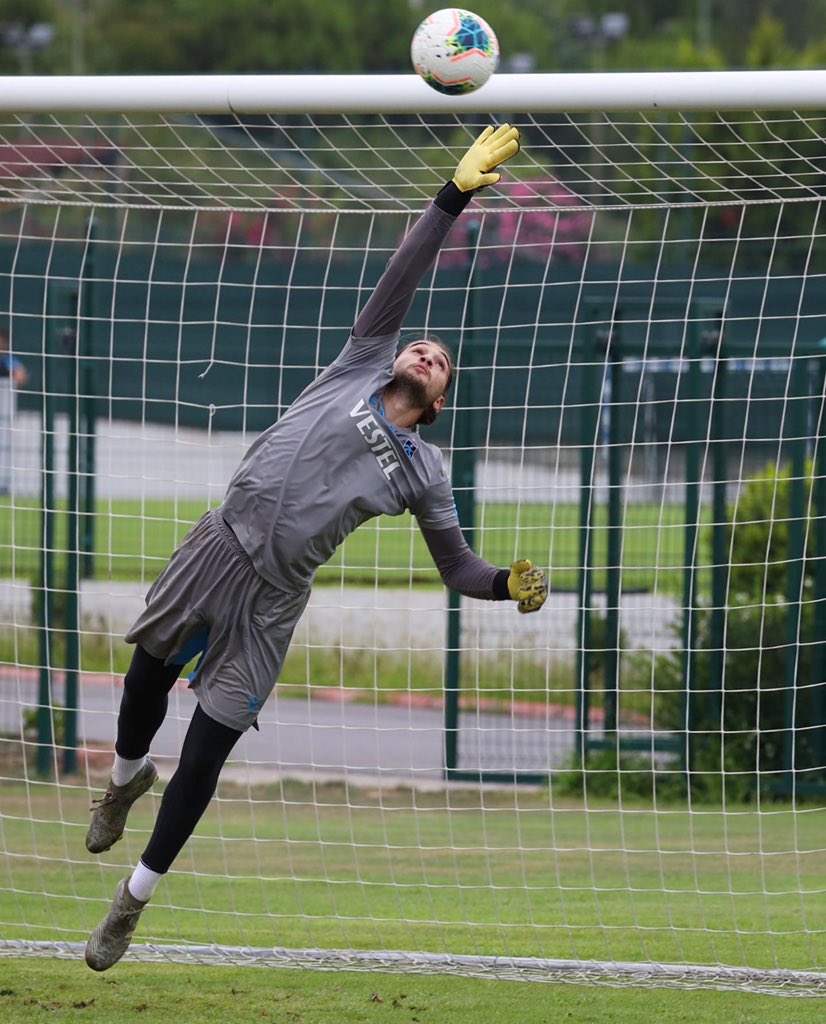mtaha54's tweet photo. #Trabzonspor https://t.co/xVsAeyyngJ