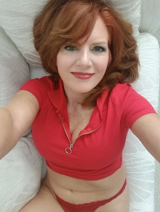 3 pic. #AndiJames #selfies #Redhead https://t.co/BWFuKxF1OX