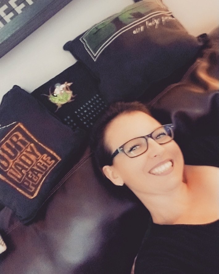 ClumsyVal's tweet photo. Lovin' how I found my #OurLadyPeace pillows!
Big thank you to Judy for making my old concert shirts pillows all those years ago! Now I can enjoy them for ever, and the memories that go with them!
#OLP #RaineMaida #Music #musiclover #favoriteband #love #concerts #memories https://t.co/0Q5o0wqW0K