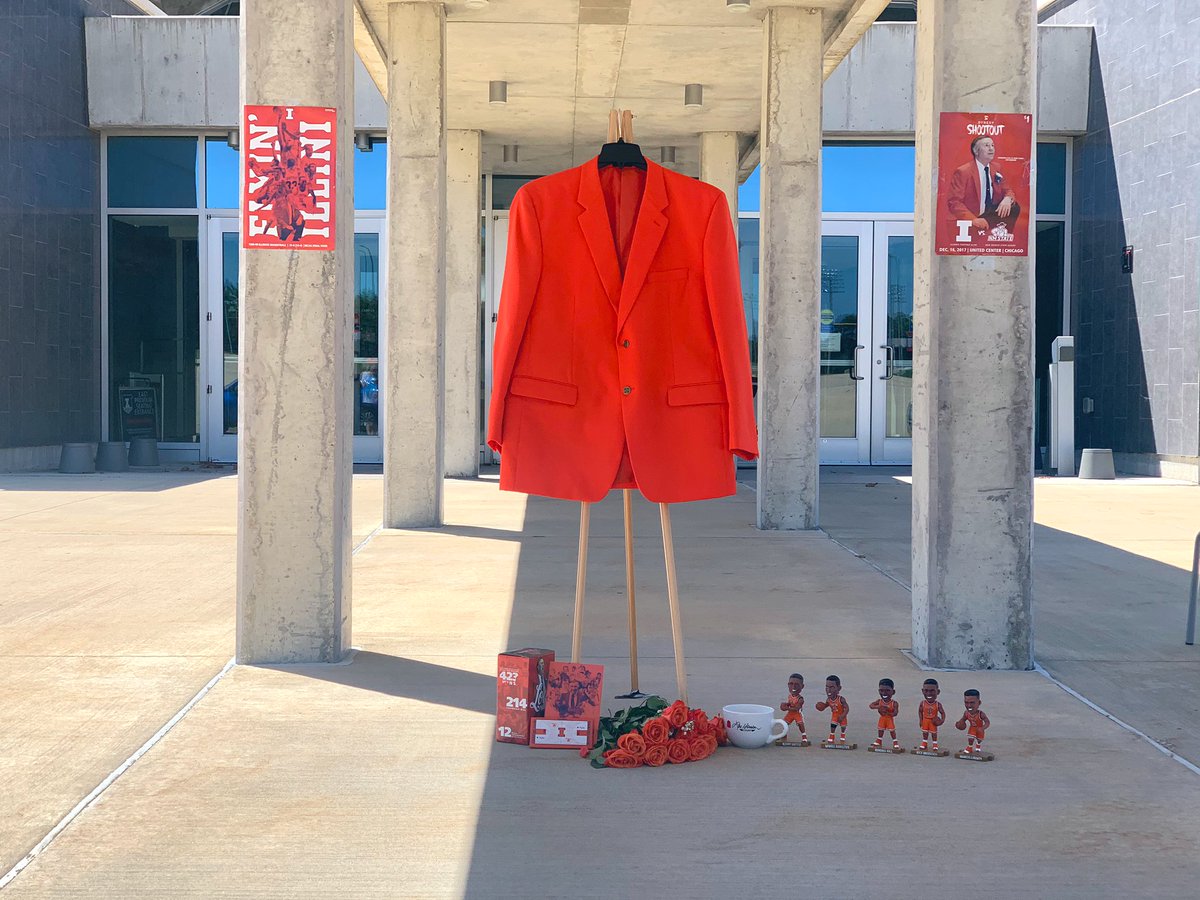 marleewierda's tweet photo. An orange jacket has been placed outside the State Farm Center in memory of #Illini legend and coach Lou Hensen 🧡💙 https://t.co/Qqp50Frd6I