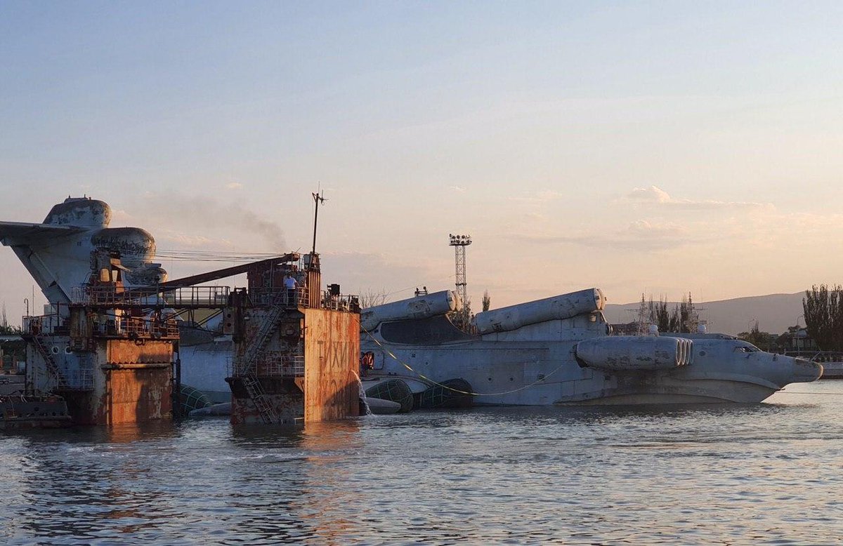 Буксировка Каспийского монстра 