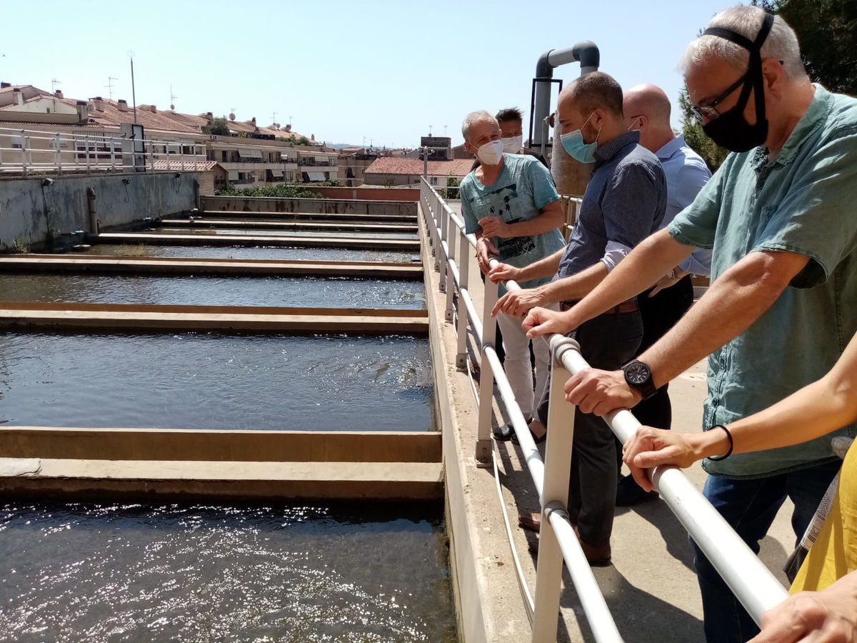 marc_aloy's tweet photo. Acompanyat del gerent @aventuraribal també hem visitat la planta depuradora, la planta de tractament, les piscines municipals i l’oficina d’atenció ciutadana. És un honor que #Manresa tingui una empresa pública eficient i amb una gran voluntat de servei! https://t.co/ErRVKEjQtf