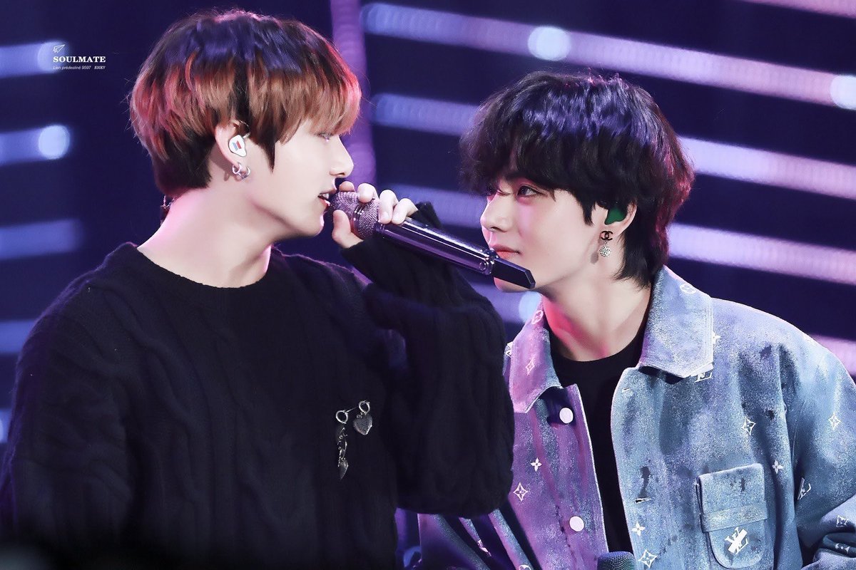 guys i think they might be in L*ve what do u think 