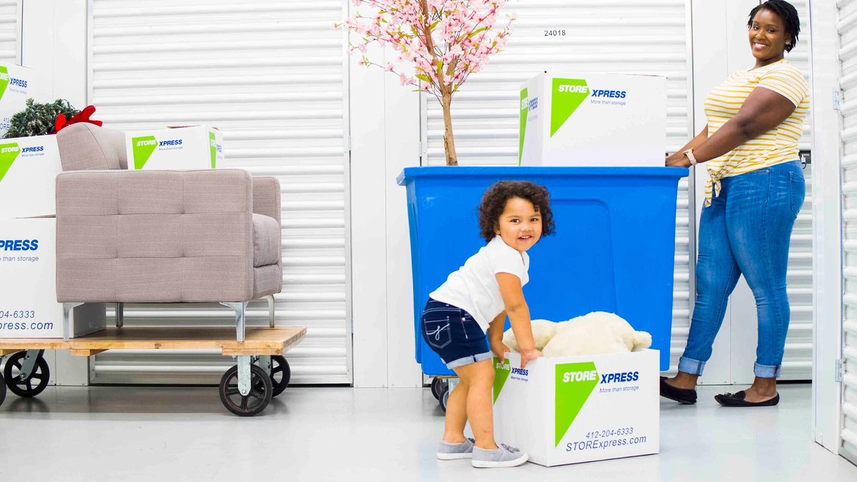 STORExpress's tweet photo. We offer free dollies and bins at all of our locations to make your move-in and move-out easier!

#storexpress #pittsburgh #pghcommunity #pgh #community #heretohelp #thankyou #thankstoourcustomers  #freetruck #storage #storageunits #selfstorage #moving https://t.co/PJ1vmfiHVs