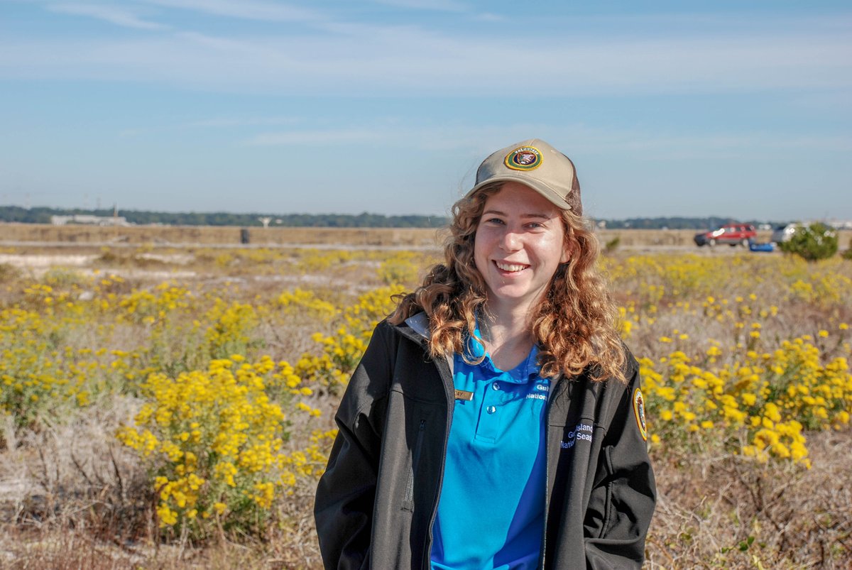 GulfIslandsNPS's tweet photo. Did you know? The Volunteer-in-Parks Program was established 50 years ago, today! Thank you for all you do at #GulfIslandsNS! Learn more about volunteering in the park: https://t.co/t99y6gMJrU
Young woman in a volunteer uniform-NPS/Mullen
#FindYourPark #VIP50 #NationalParks https://t.co/ID5IyK4EbF