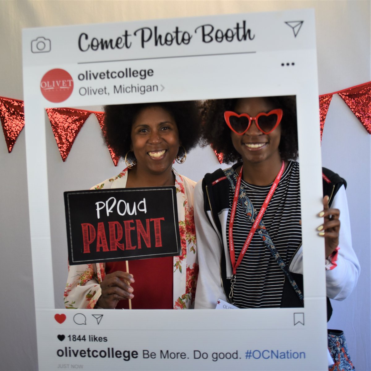 theuofolivet's tweet photo. Students who attend Olivet College are offered a distinct ADVANTAGE. The OC ADVANTAGE includes service learning projects, global travel opportunities, internship and research experiences and graduation in four years. Learn at https://t.co/qvJYSiyHXM. #OCNation https://t.co/CNbtCQ7luM