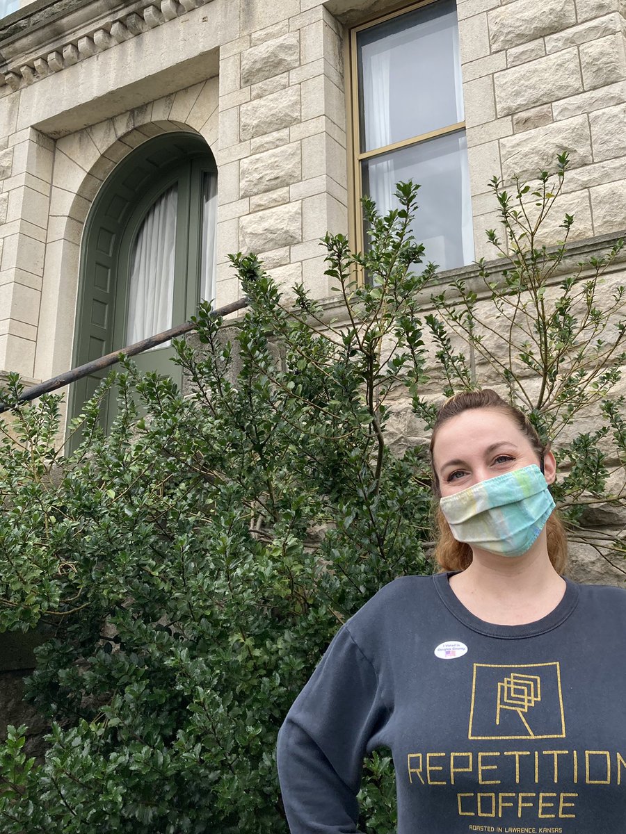 kateclorenz's tweet photo. Mask-voting selfie challenge, inspired by @TheMelekBenAyed https://t.co/2XETQghgCH