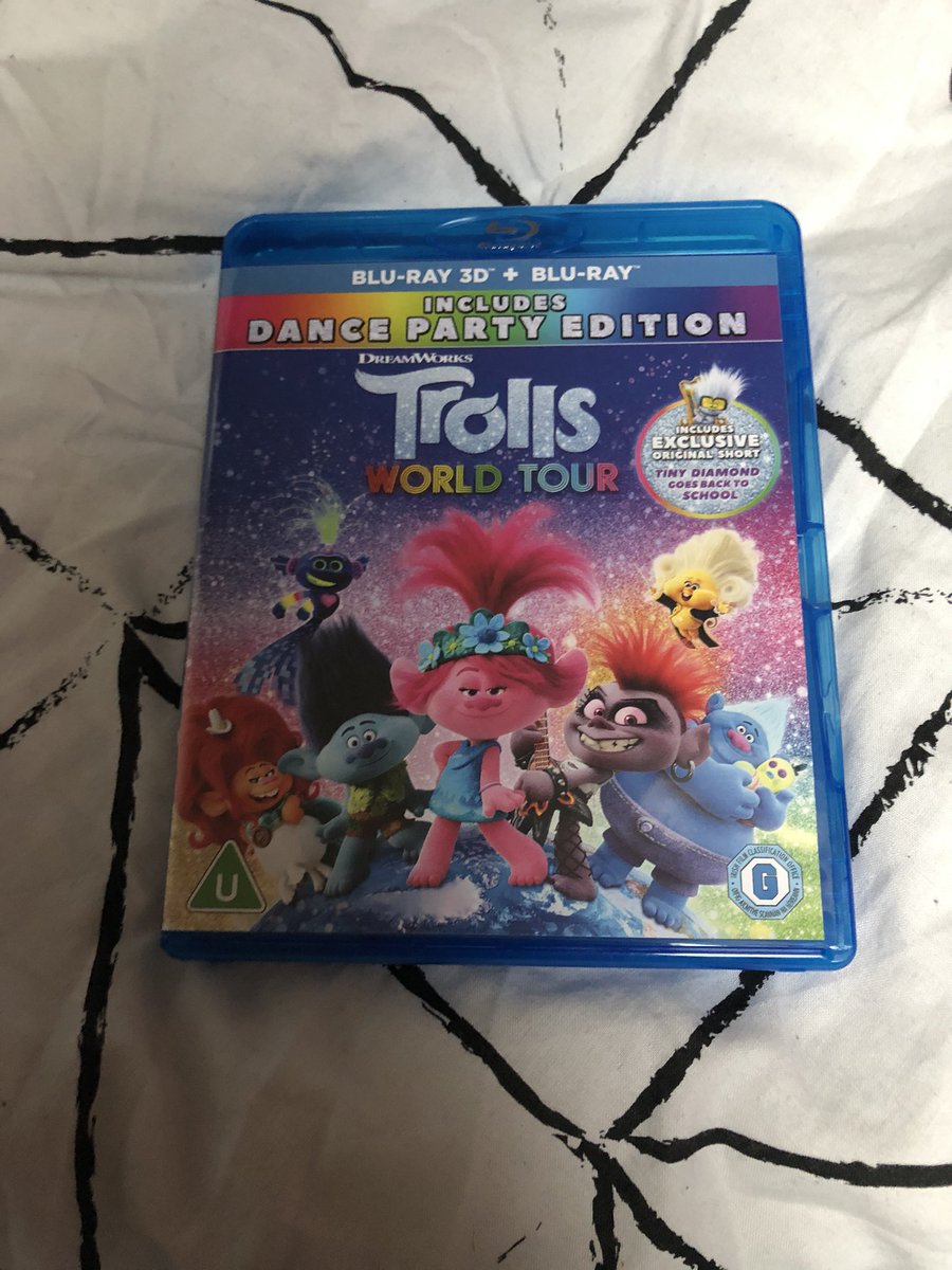 TezzaBelle88's tweet photo. Finally getting to watch #TrollsWorldTour #NoTrollLeftBehind https://t.co/OLHHoNI1Tw