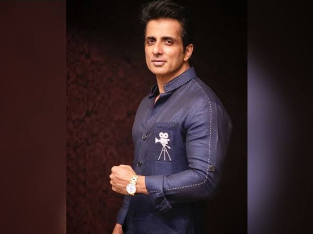 Sejalsh82668470's tweet photo. Happiest birthday 🎉 to the Real Hero @SonuSood ❤️💪Not in Reel but Hero in Real💪 A man who is doing so much great work in his life  🙌 Hats off 🙌
May god give him all the happiness &amp; blessings which he is already getting❤️#HappyBirthdaySonuSood #SonuSood #SonuSoodRealHero ❤️ https://t.co/nNLaGZhKY9
