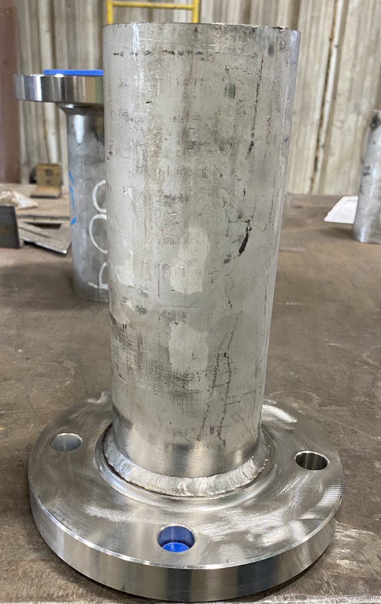 CastlenSteel's tweet photo. Stainless steel nozzles for a latex hold tank👍🏼

#stainless #fabrication #castlen #steel https://t.co/KkvP19D7UR