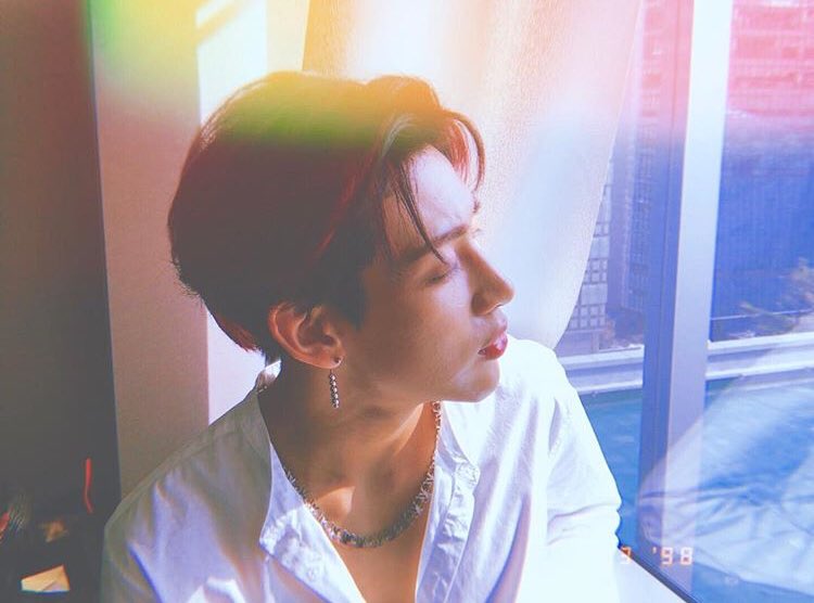 some more of bambam’s iconic looks because everyone deserves to see how breathtaking he is