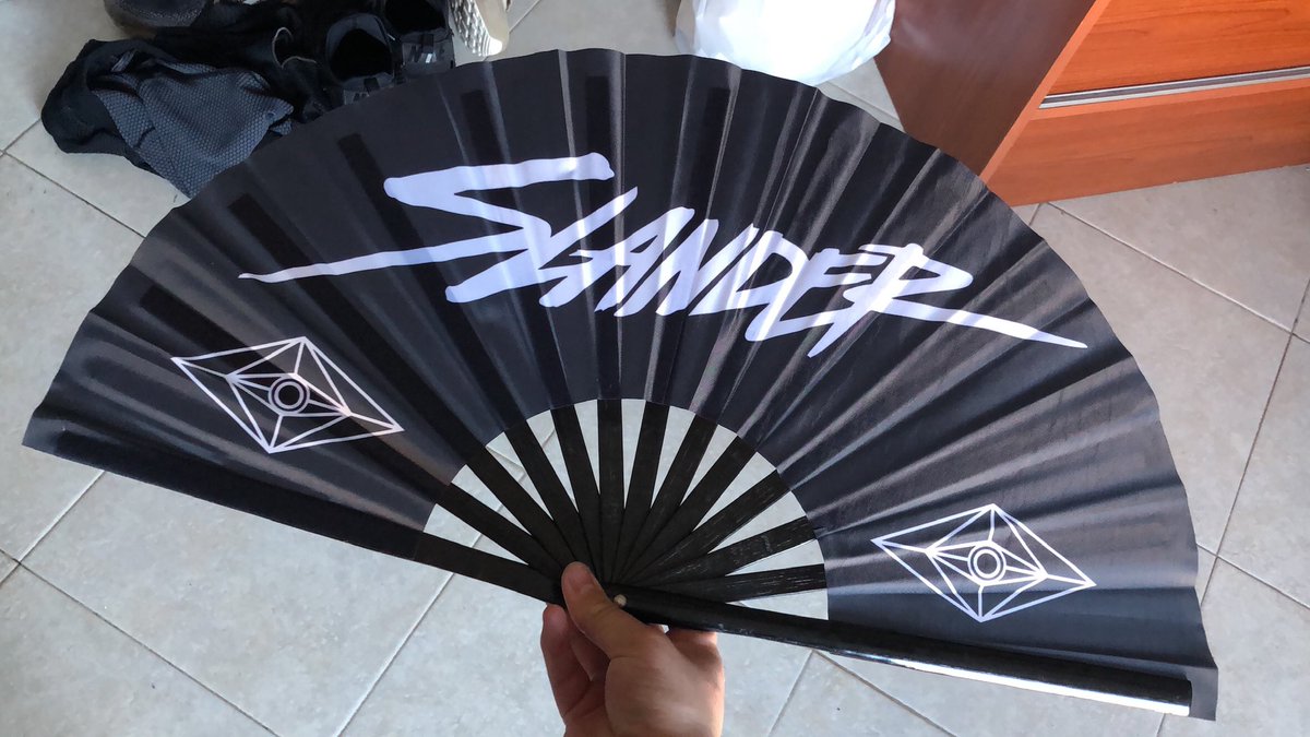 SLANDER HAND FAN GIVEAWAY! | 👁 

Here’s your chance at winning this custom Slander 👁 fan from <a href="/dkflags/">dkflags</a>! Follow these steps in order to enter and win.

1. RT &amp; Like This
2. Follow <a href="/dkflags/">dkflags</a>
3. Tag 2 friends in the replies.

Contest ends on Wed, Aug. 5.
Good luck! 🙏🏽