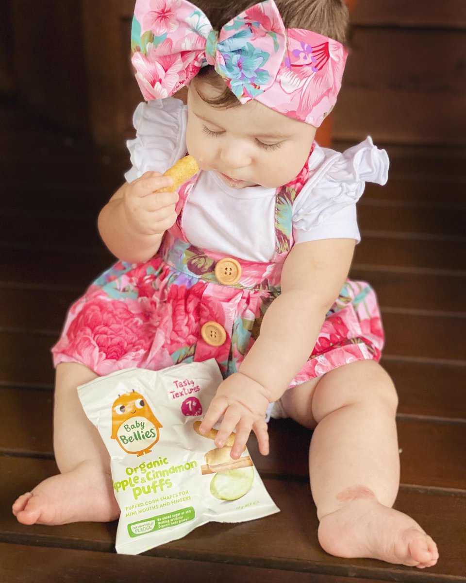 LBellies's tweet photo. Our single-serve snacks champion self-feeding for babies from seven months and beyond! Adorable outfit totally encouraged (but not included). https://t.co/L6VCmLvtyr