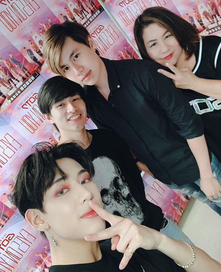 he’s the best son, younger brother, and big brother anyone could ever ask for, god bless this whole family 