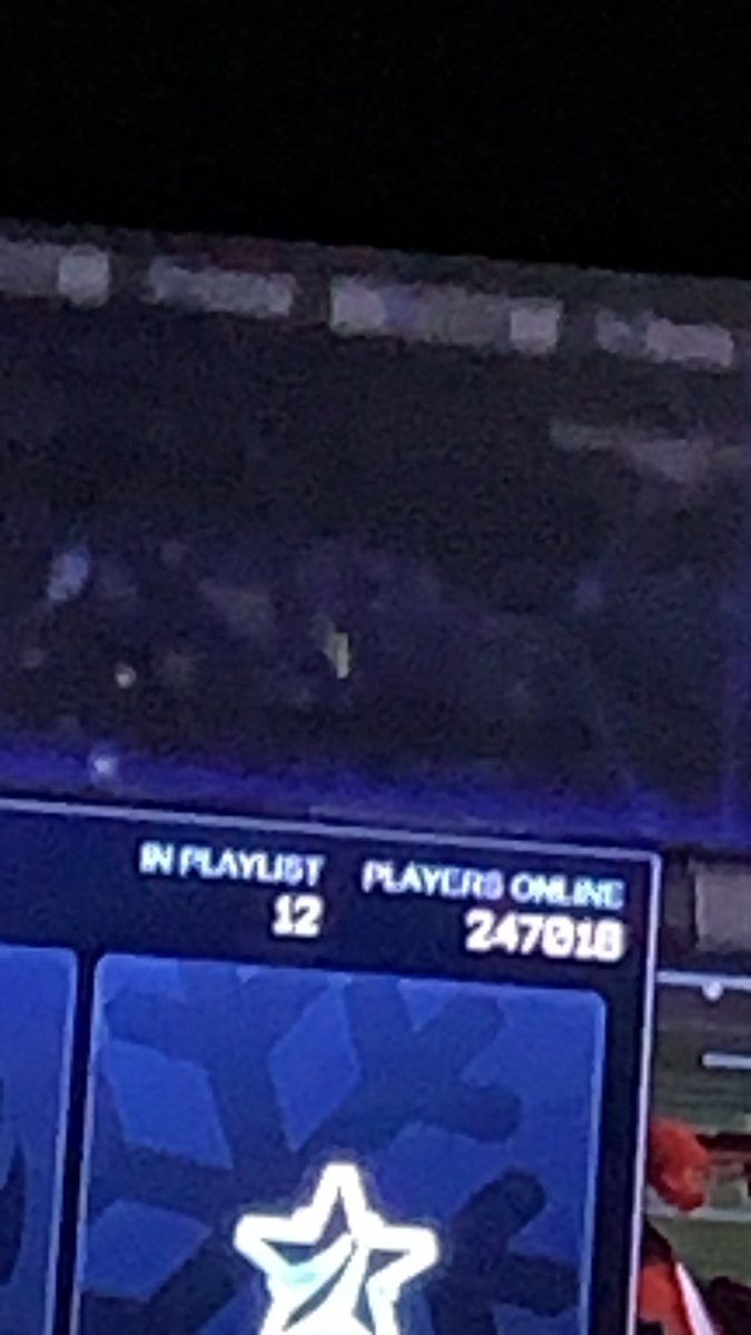 barelyamechanic's tweet photo. @RocketLeague so you’re meaning to tell me that there’s almost 250K players online right now, yet there’s only 12 on Rumble, what? 😂 #RocketLeague #servers https://t.co/rNDoU1YB8X