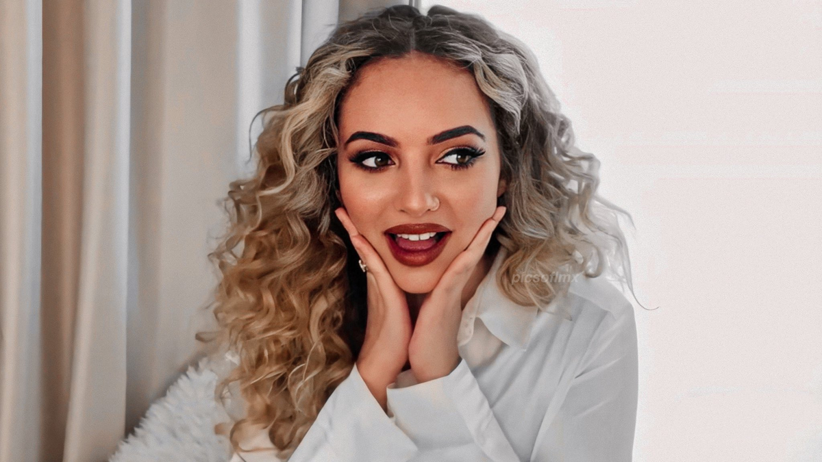 Day 29. I swear the other day when I was watching the interview, I couldn't stop thinking how beautiful Jade was.  #JadeThirlwall  #LittleMix  #LittleMixTheSearch  #LMHoliday  #Holiday  #LMHoliday  #StreamHoliday