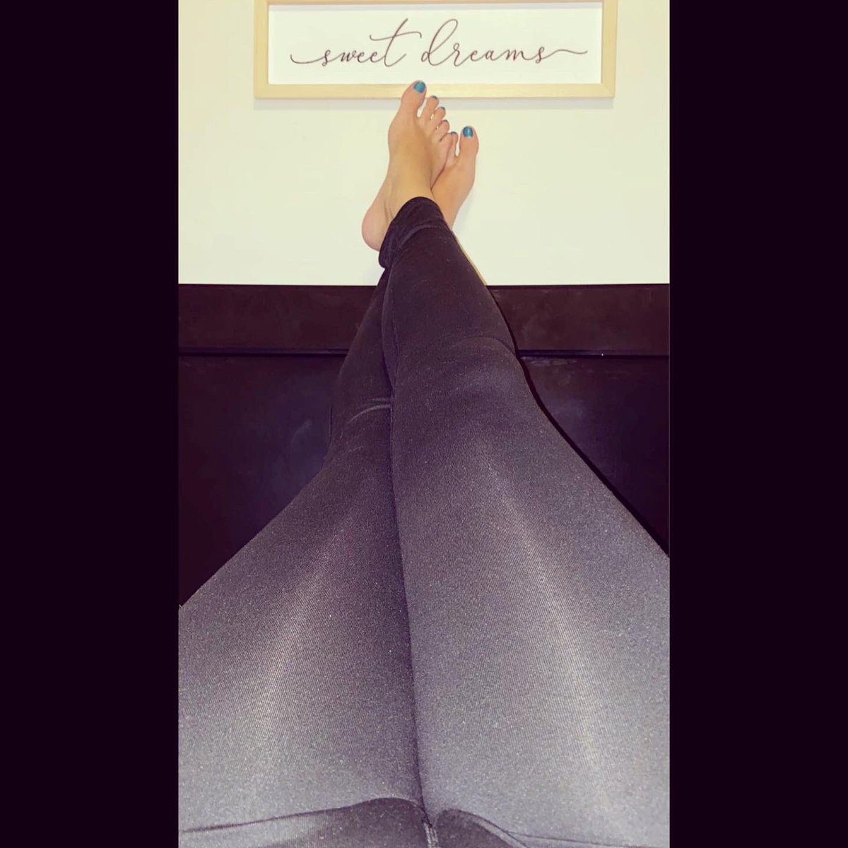 avarose69xo's tweet photo. Sweet dreams 🛏😴❤️ 

#footpics #feetpicsforsale #sellingfootpics #sellingfeet #feetbuyers #feetfetish #feetpic #feetlove #footlovers #cutefeet #beautifulfeet #toes #toefetish #footmodel #footgoddess #teamprettyfeet https://t.co/TMtLM9ETgb