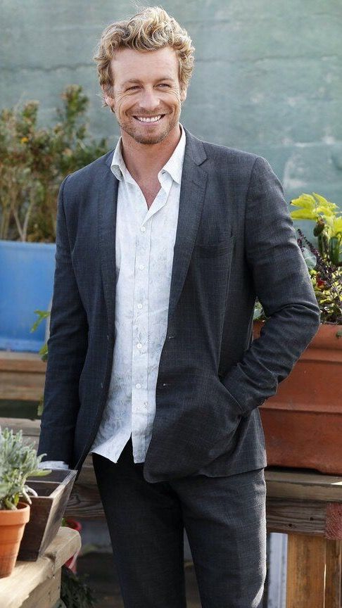 Happy birthday Simon Baker !  
