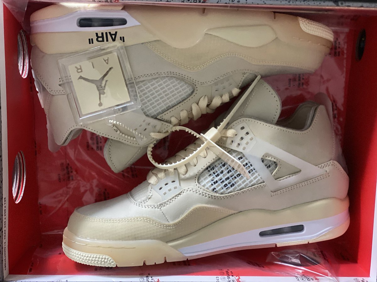 Veganwarrior8's tweet photo. What a cook @theKickStation can’t thank you enough 👊👀🤙🎬 as I await the next offwhite drop with my fam @DawnedGG @blazingseo @culIinan going in confident as I dig for more success! So epic the checkout, so epic the confirmation email, so epic the shipping, so epic in hand 🤲🥺 https://t.co/ycIOXWdJLR