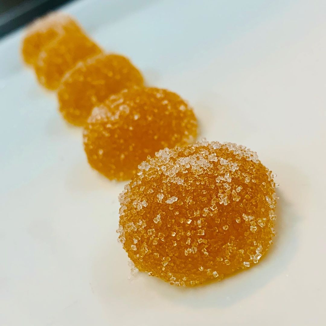 CasonaDelJudio's tweet photo. Sweet moments!
Nuestras deliciosas gominolas de mandarina y mango.
#petitfours #petitfour #pastadefrutas #gominola #mandarinas #mango #pequeñosbocados #pastrylover #postrero #pasteleríaclásica #pasteleria #confiteria #pastrygram #pastryporn #pastelero #instapastry #pastryaddict https://t.co/is3tlEru4f