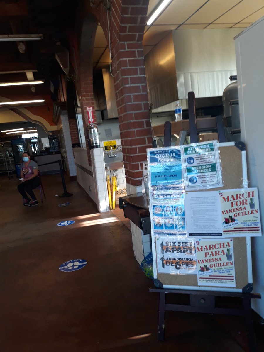 OxRevStudy's tweet image. Oxnard #hoodchallenge

Can u name these working class businesses that support the march for Vanessa Guillen? Winner gets to tell us where we should leave flyers next!😁✊🏽🔥

And don’t forget to come through to the march this Saturday 4pm at Bubbling Springs Park in Port Hueneme!