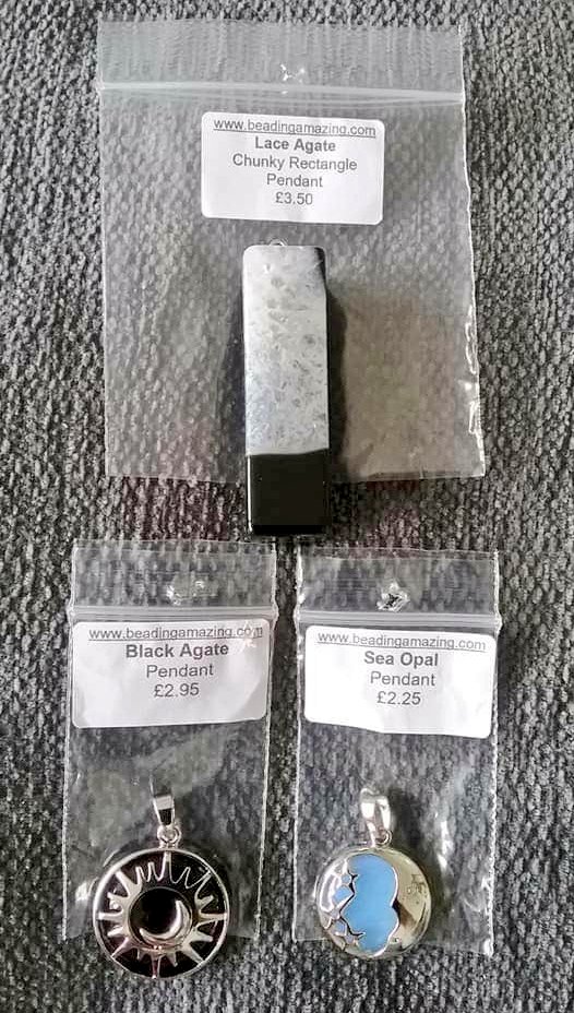 BeadingAmazing's tweet photo. Beautiful Agate &amp; Sea Opal Pendants:
* Lace Agate Chunky Rectangular Pendant - £3.50 each
* Black Agate Sun &amp; Moon Pendant - £2.95 each
* Sea Opal Pendant - £2.25 each
DM for further information/to order
🖤💙🖤💙🖤💙 https://t.co/QkD6oyJ2wX