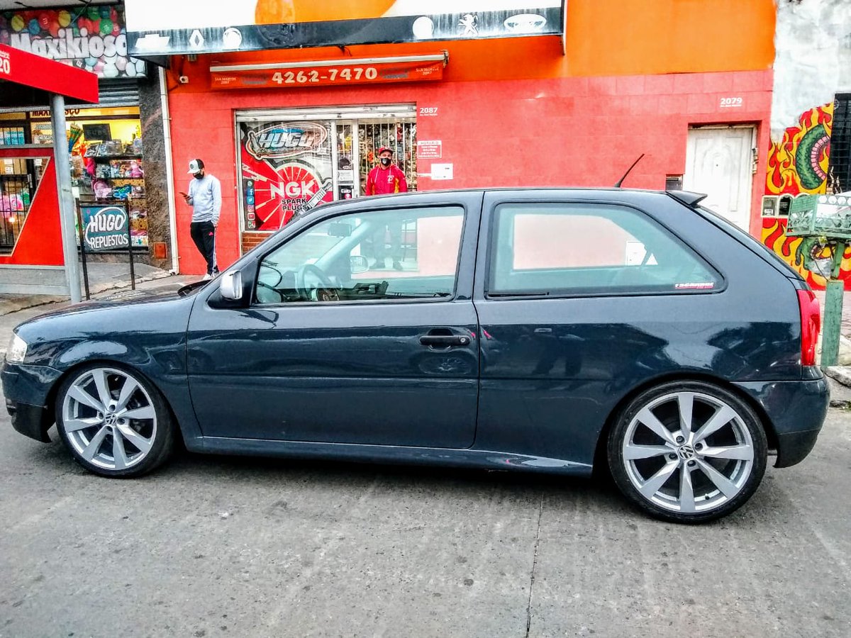 hugo_repuestos's tweet photo. 💥 Hoy nos visitó un terrible VW Gol al piso
.
.
.
.
📲1125642222 WhatsApp 🇦🇷
#losmejoresautos #casaderepuestos #maravillasdelmundo 
#hugorepuestoslanus  @ Hugo Repuestos Lanús https://t.co/71x2OOUeOY