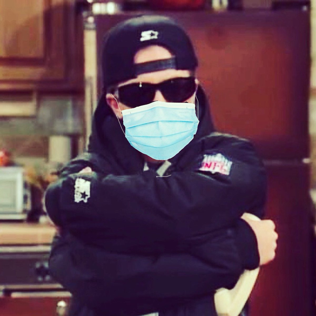 DavidFaustino's tweet image. #ClassicHipHop fans: STILL stuck inside?? Never fear: I JUST RECORDED ANOTHER BRAND NEW MIX FROM MY BASEMENT FOR TODAY 🔥🔥:  5pPT/8pET dashradio.com tap or click station NATIVE RHYMES. Or the #dashradio app, #nativerhymes: And we are of course worldwide... •
👊🏽🙏🏽