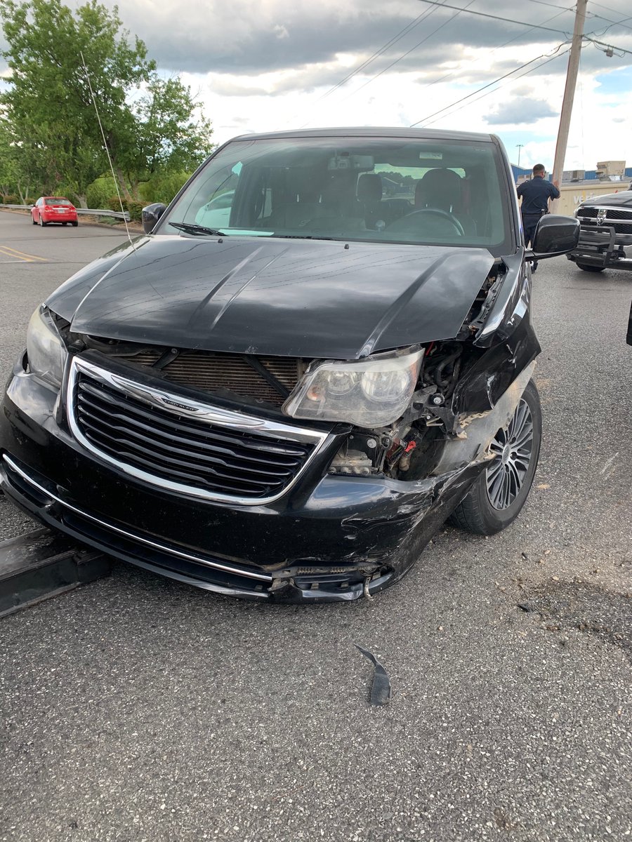 daisierain's tweet photo. Single mommy of 3 mobile emergency https://t.co/tgB4MrKQ69
Please help if you can. Or share so more people can see it! You never know who could help https://t.co/FDe1RXdvTW