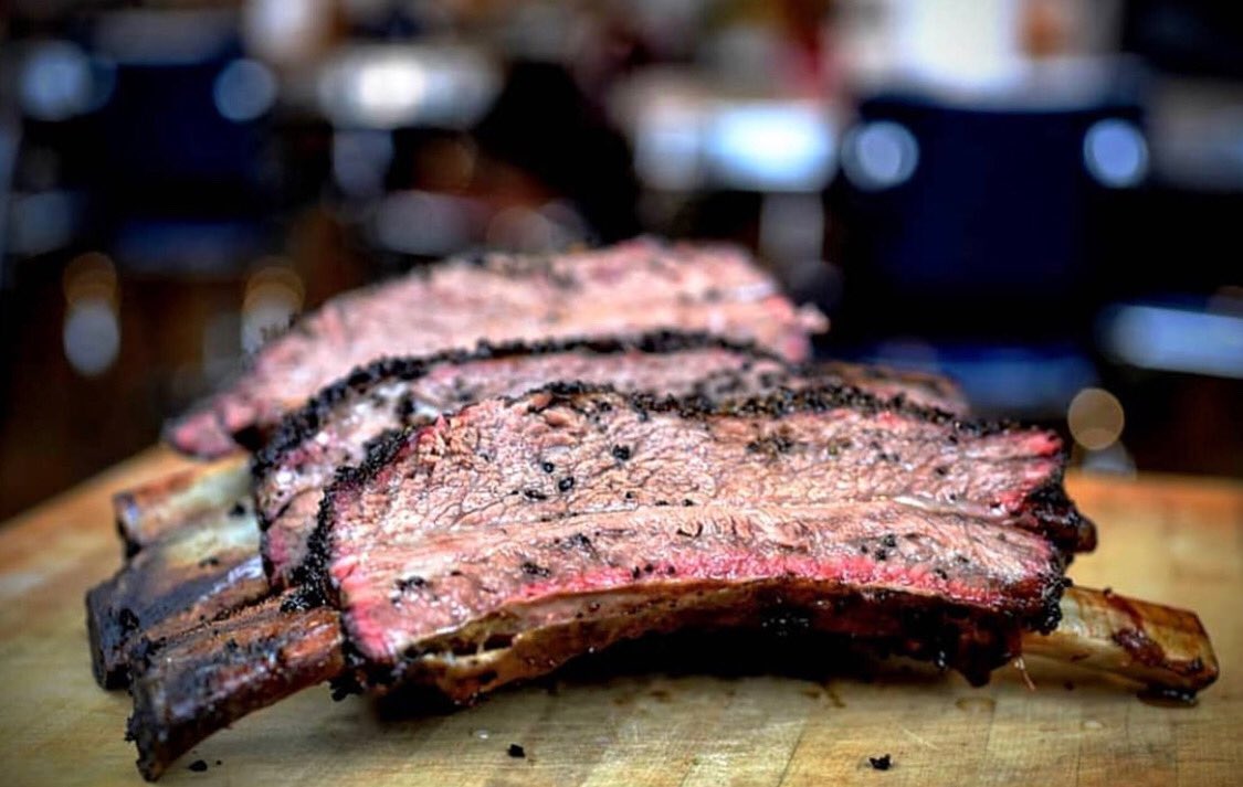 Dine in with us and you can be in beef rib bliss. 🥰 Reservations available at killensstq.com.