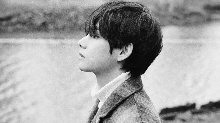 taekookster's tweet photo. / taekook crack! au / 

onde o taehyung e jungkook são youtubers que até então se odeiam, mas os fãs começaram a shippar os dois e tudo virou um caos https://t.co/BAUB0xw6hO