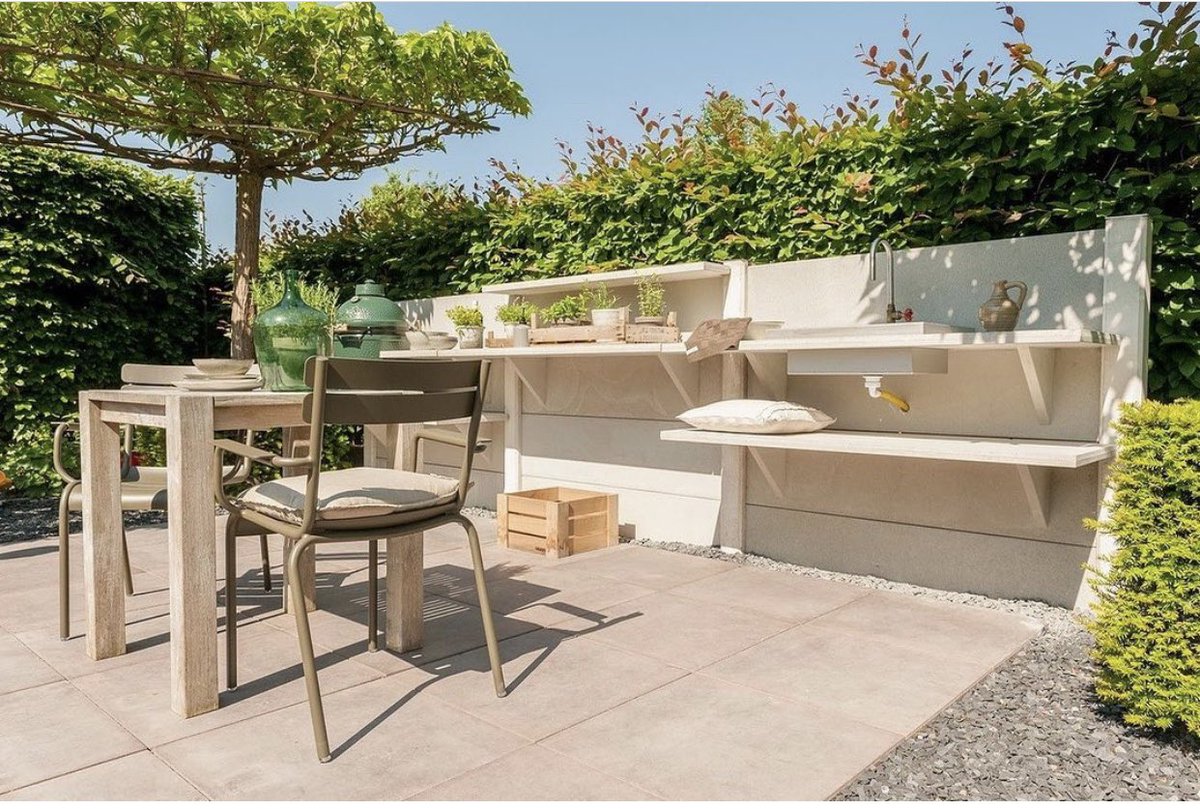 WwooCalifornia's tweet photo. Ready to upgrade your backyard? Get a FREE 3D rendering and FREE consultation for your new Outdoor Kitchen, by visiting: https://t.co/zmgV8nt6FQ #WWOO #outdoorkitchen #landscapedesign #backyard https://t.co/98ZOstTB44