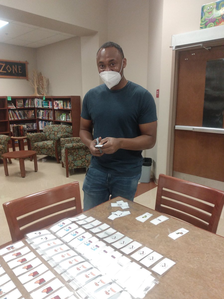 Dr_Corcoran's tweet photo. Our BIAs are working hard to prepare materials to help students be successful during Virtual Learning! #RPSisGettingReady @MegDavi01552933 @pbcsd @SommerPBCSD @southPbcsd https://t.co/hJiCgD2C1h