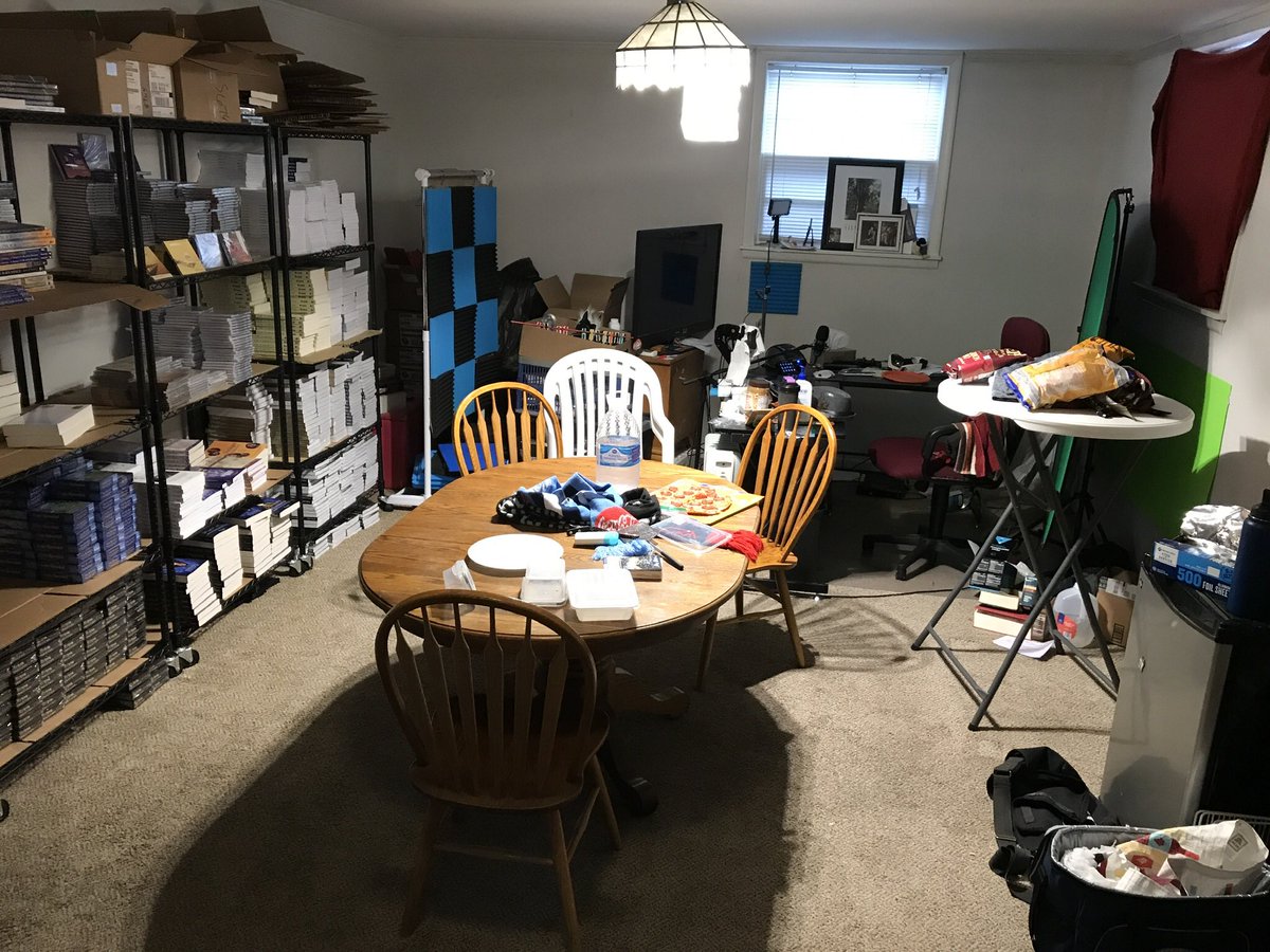 SpifftasticMe's tweet photo. All you need to #game on a #WyrmwoodWednesday is a man cave. This is where the magic happens! https://t.co/43tvadJRx7