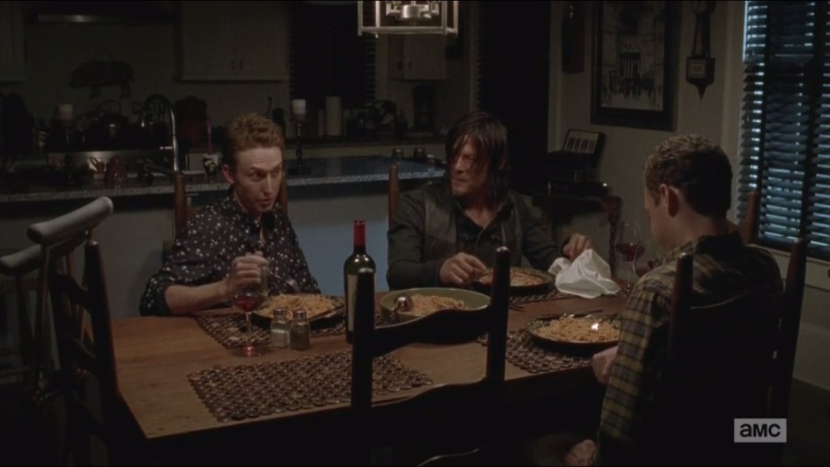 fftcocoon's tweet photo. Both Aaron and Eric welcomed everyone to ASZ but no one more so than Daryl who was feeling out of place more than ever. I loved #Aaric's pure married love and I cried so much when Eric died. I hope Aaron can find someone and I wish Gracie had been able to know Eric. https://t.co/Fw8aUWPyTj