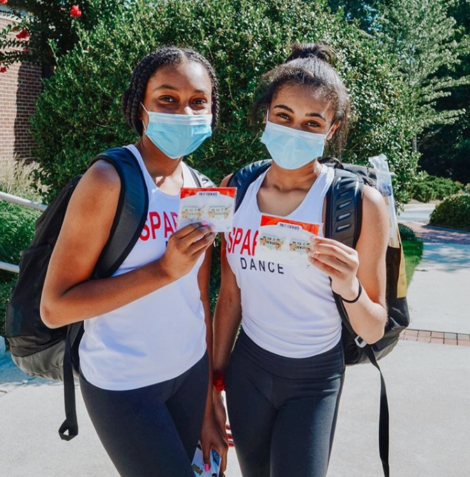 Pin it ➟ 𝐟𝐨𝐫𝐰𝐚𝐫𝐝➟ | Pin It Forward recipients demonstrate 𝗹𝗲𝗮𝗱𝗲𝗿𝘀𝗵𝗶𝗽, 𝒌𝒊𝒏𝒅𝒏𝒆𝒔𝒔 and 𝐭𝐞𝐚𝐦𝐰𝐨𝐫𝐤 ❤️

Hit RT if you've been recognized to Pin It Forward at camp!