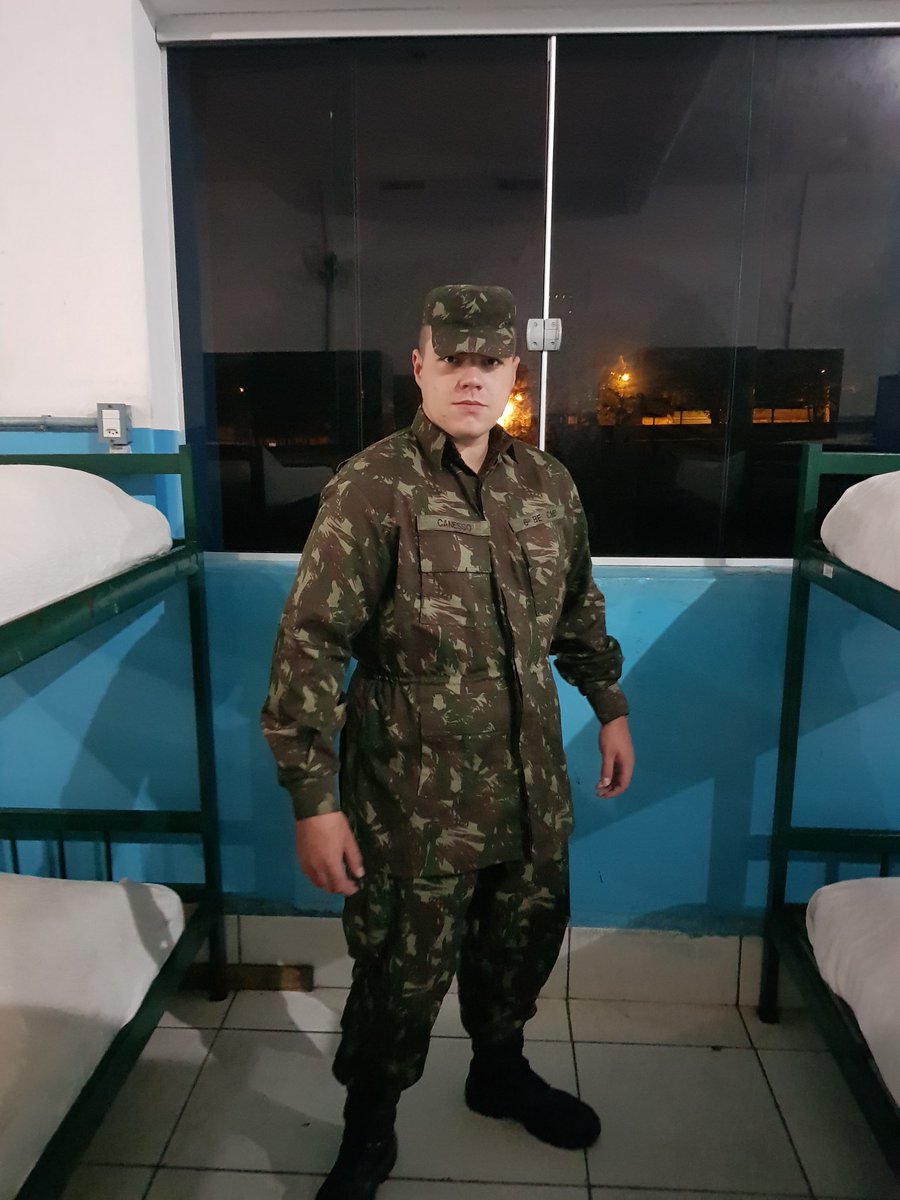 arthurscanesso's tweet photo. É os JACARÉ no Exército Brasileiro 🐊 https://t.co/2VifdZsSEO
