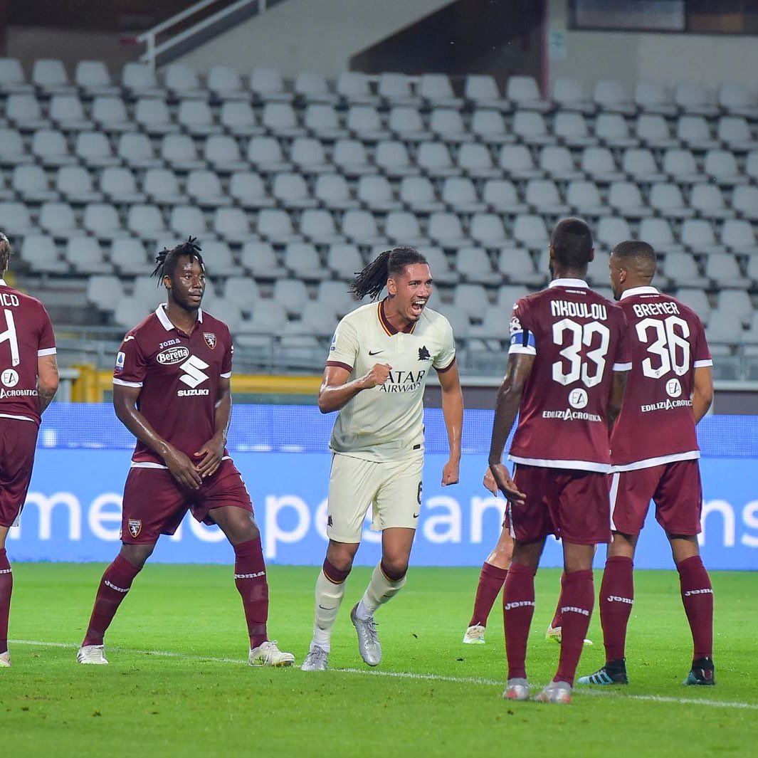 ChrisSmalling's tweet photo. ➕3️⃣ ✅ @OfficialASRoma @ASRomaEN #forzaroma 🐺 💛❤️ https://t.co/x5oNRyHrOP