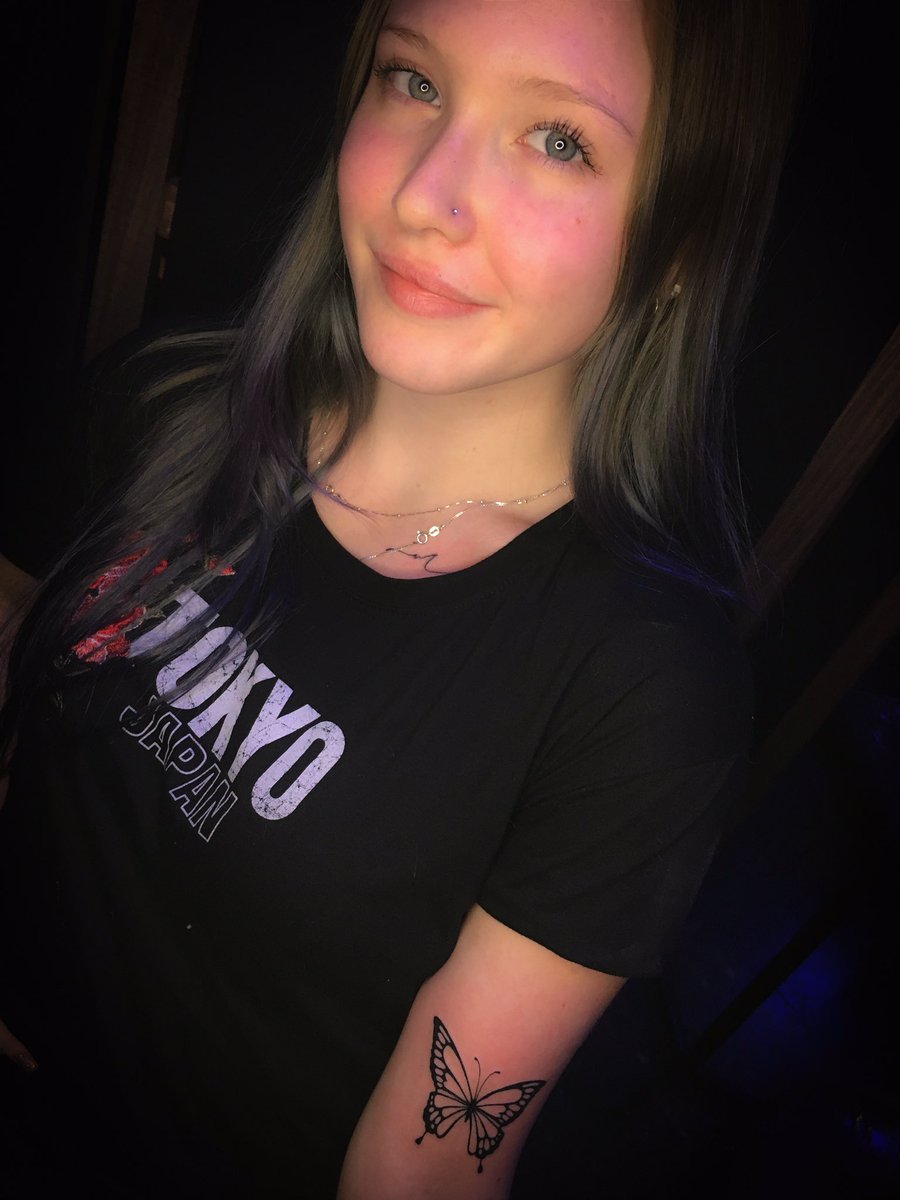 chuloMtzTATTOO's tweet photo. Gracias por volver genia!! @LaColoo14 #pinchestudiodetatuajes #graciassiempre #tattoosliners #linertattoo #tattoosdelicadas #delicadotattoo #tattoolady #tattogirls #tattoosexis #mujerestatuadas #boobstattoo #bubis #modelos #modelostatuadas https://t.co/YlTall1n8c