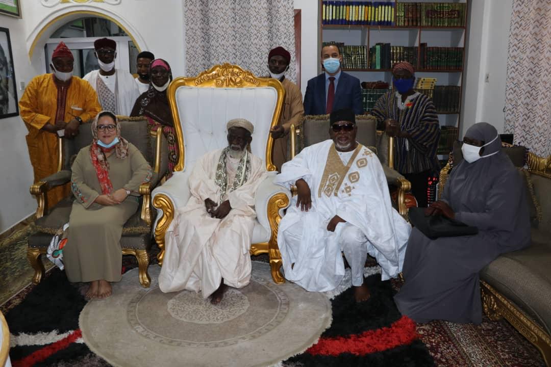 OfficeImam's tweet photo. Mrs. Imane Ouaadil, the Moroccan Ambassador to Ghana, today, presented two Rams for the celebration of Eidul Adha 2020, to His Eminence the National Chief Imam of Ghana, Sheikh Prof. Osman Nuhu Sharubutu at his residence.
His Eminence prays for th Ambassador &amp; the King of Morocco https://t.co/AWk8J7KGgy