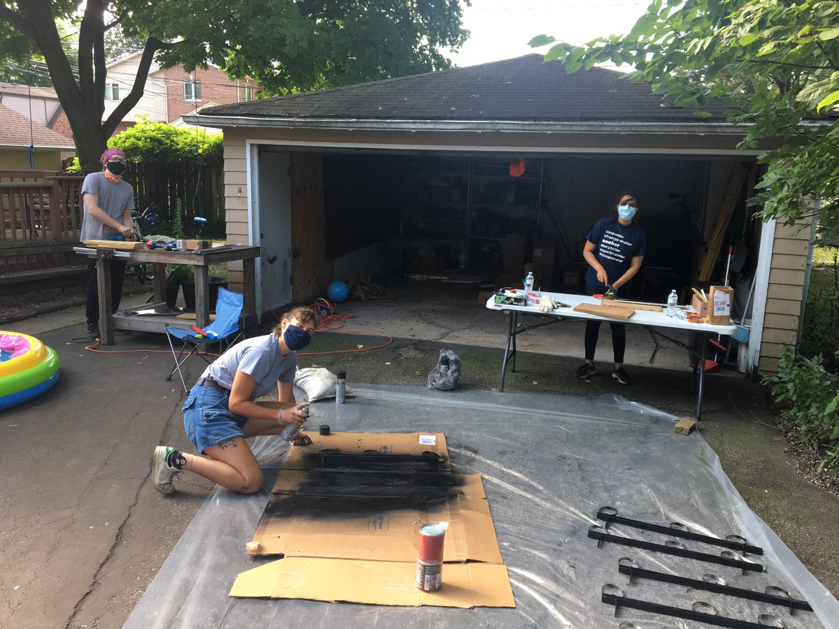 BalaChaudhary's tweet photo. How do you keep research going with a pandemic, no childcare, virtual conferences, & no outside workspace at your urban university? Turn your garage into an outdoor ecology lab!!
p.s. I have the best lab group! @apaulmetzler @ItsAshlynRoyce @AnnaliseNordgr1 #ChaudharyLab https://t.co/2nXtFSo6p1