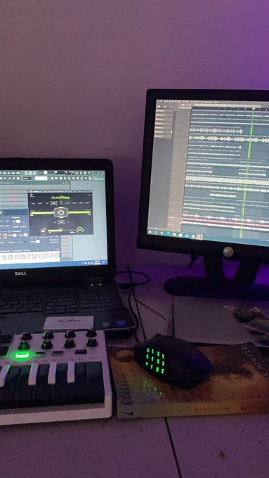 Watch Bilad Al Sudan's leaked NSFW photo on TwXstars