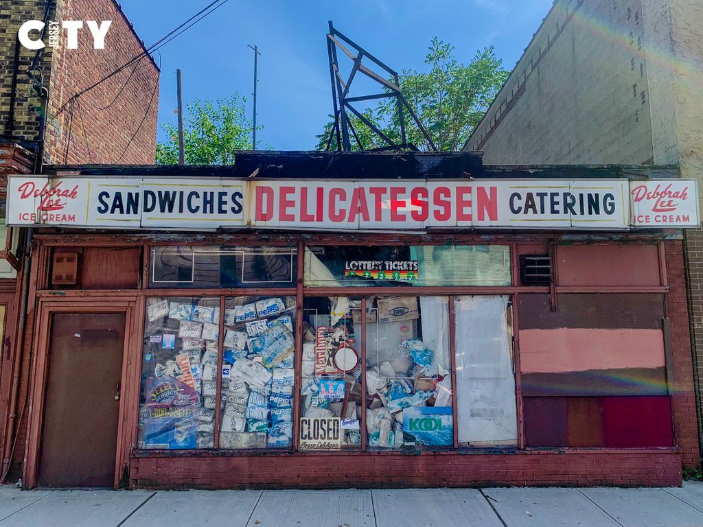 JerseyCity's tweet photo. Remember this deli located at 163 Manhattan Ave in the Heights? It's fading facade offers a glimpse of the past including a forgotten Ice Cream brand: #DeborahLee! Do you have memories from here? Share below! Got an old #JCstorefont you love? Tag us!
#SignCollective #jerseycity https://t.co/5d5Eel2b8G