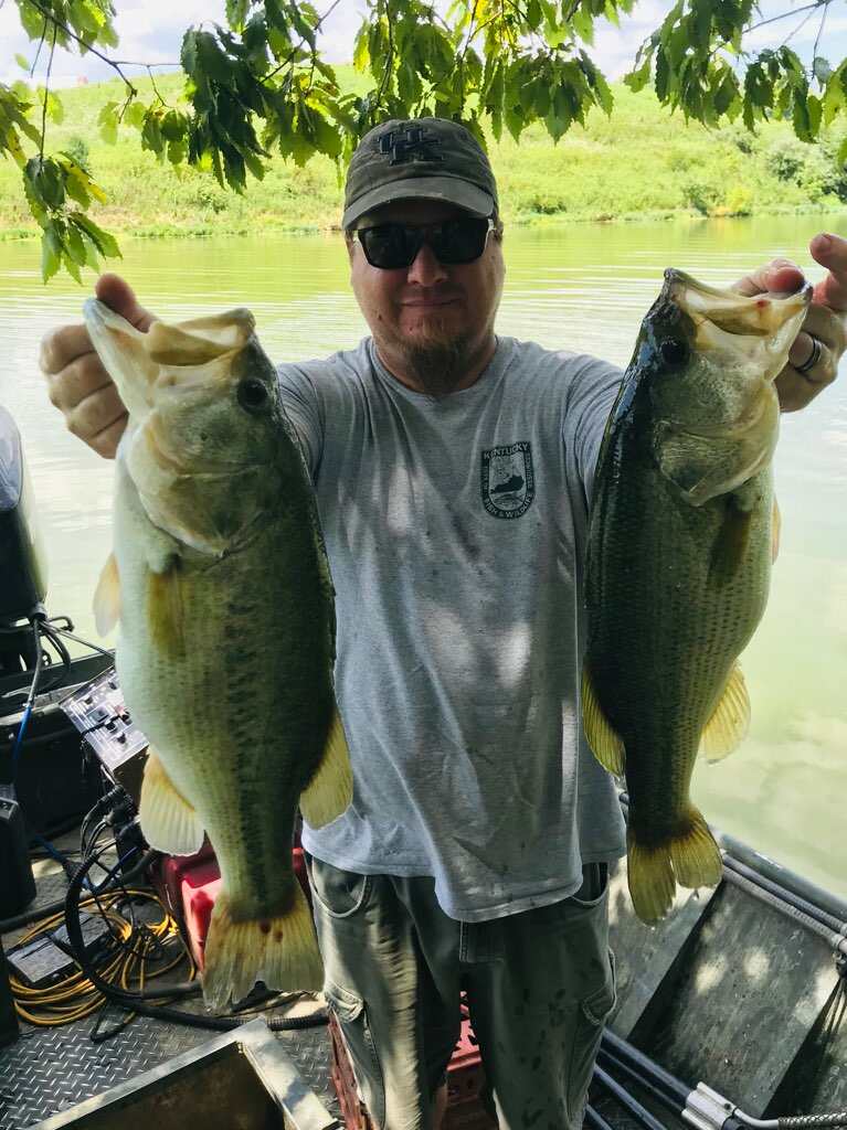 kyfisheriesc's tweet photo. #KDFWR Habitat Branch was out evaluating #habitat work completed last year at #Boltz #Lake in Grant County. The results looked great!!! Not only were #bass using these brush piles but so were keeper-size crappie and bluegill. https://t.co/C4pOl0RerA