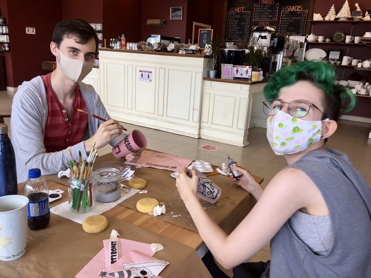 ArGlace's tweet photo. A BIG thank you to Alisha and her staff Fired Creations and Pottery Painting for a great day creating branded art for the ARTpreneurs Glace Bay! Not to mention the delicious paninis and drinks. THANKS!
#makeartmakechange
#bigthingssmallplaces
#supportlocal
#capebreton https://t.co/lACObeIyN7