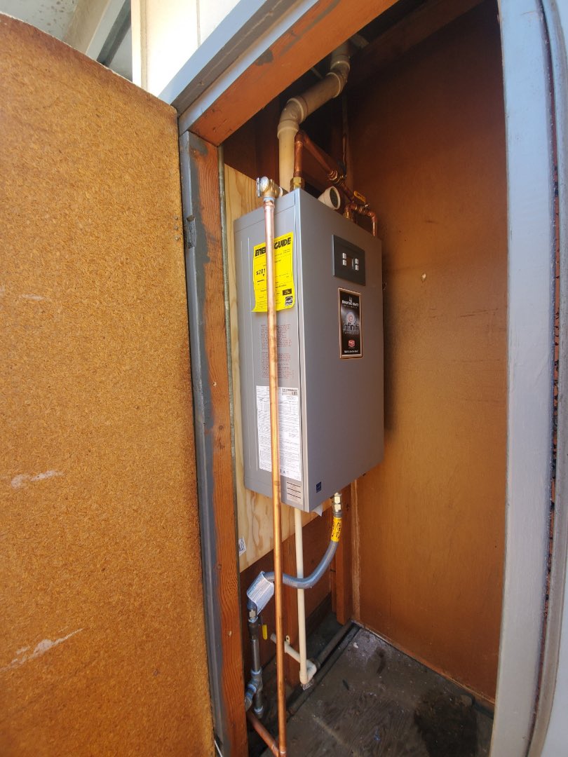 RepWestIsBest's tweet photo. Another great successful tankless install in Sunnyvale, CA. The Infiniti K is the only tankless heater with top water connections that allows for easy tank type replacement. #tankless #Infinitik #waterheater #plumbing #phcc #healthofthenation #repwestisbest https://t.co/9CMxOxKRrA