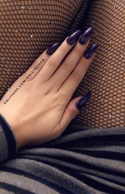 purple is my new favorite color 💜 https://t.co/DuG2qf1pOu<a href="/tag/onlyfans"class="tags"><span>#onlyfans</span></a>