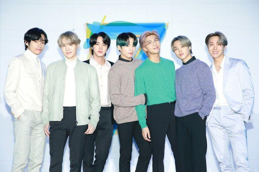 blueandgrey_v's tweet photo. Abro hilo con momentos y fotos de la era MAP OF THE SOUL:7. Adiós🌙 Mots:7
Para despedirla por la puerta grande.
#MOTS7 #MOTSIsBack @BTS_twt https://t.co/YwKIBREclJ