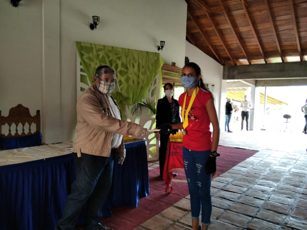 jlberroteran's tweet photo. #29deJul Unerg hizo entrega de títulos profesionales de TSU en Fisioterapia, Nutrición y Dietética, Optometría y Óptica. Radiodiagnóstico,  a través de Secretaria.
@NicolasMaduro 
@drodriven2 
@arbolve https://t.co/3VQZ0cHxPA