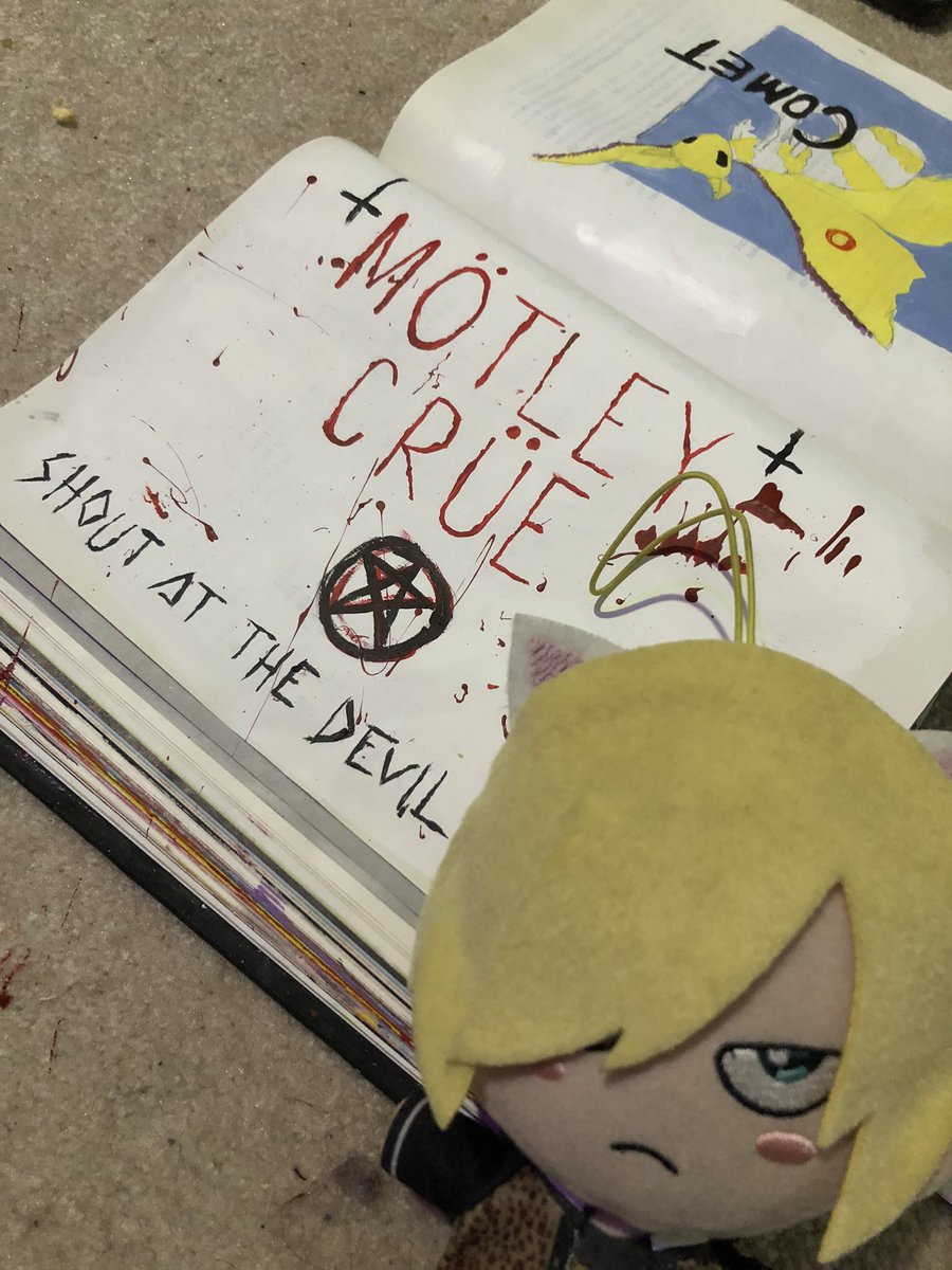PLUSHYURIO's tweet photo. #mötleycrüe #yurio #music #rocknroll #anitwt #yurionice #hashtag https://t.co/6wWuQz4VL1